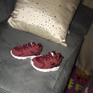 Hurache by Nike size 4C